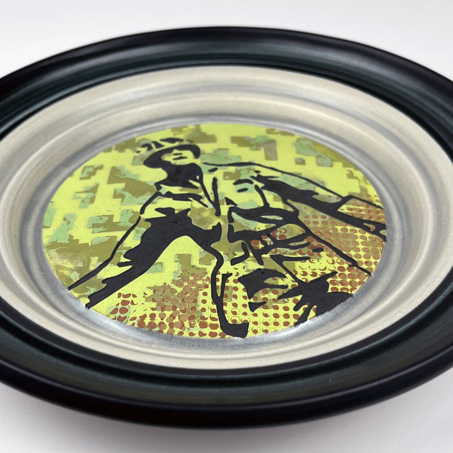 Tondo Plate | Hidden